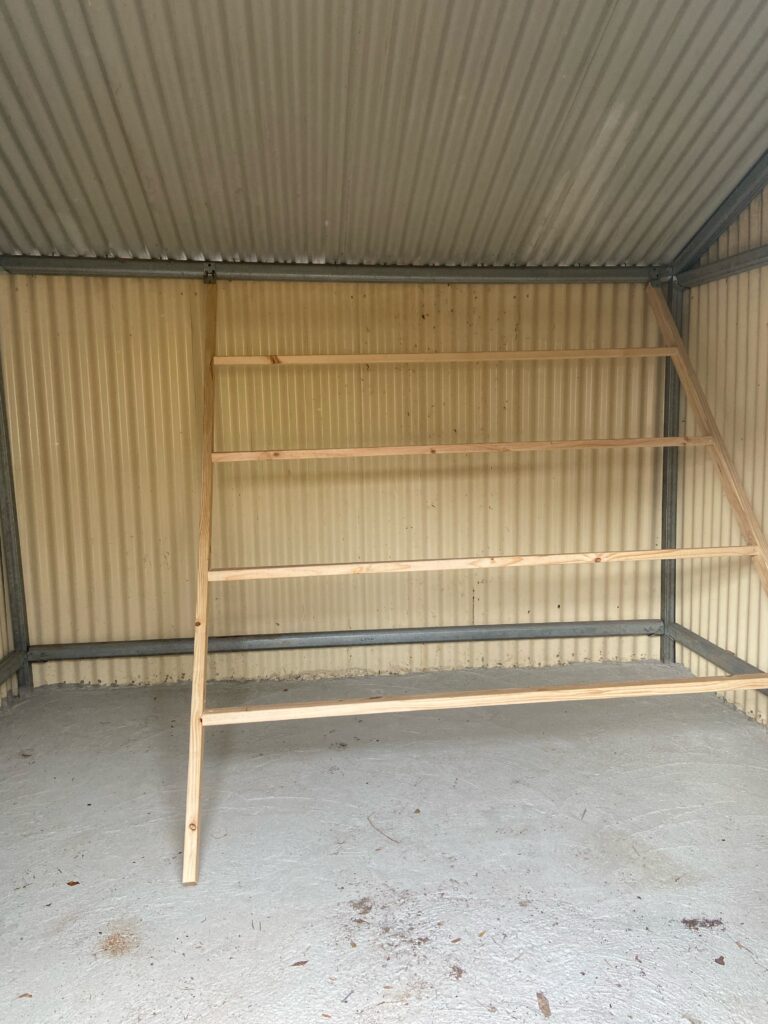 Chicken shed roosting racks